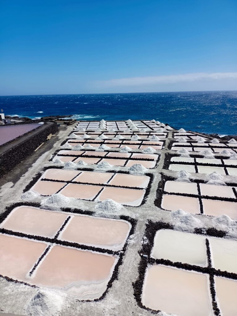 La imagen de unas salinas simboliza la entrada "Panorámica sobre la situación de los Planes de Igualdad y Protocolos contra el Acoso en Asturias"
